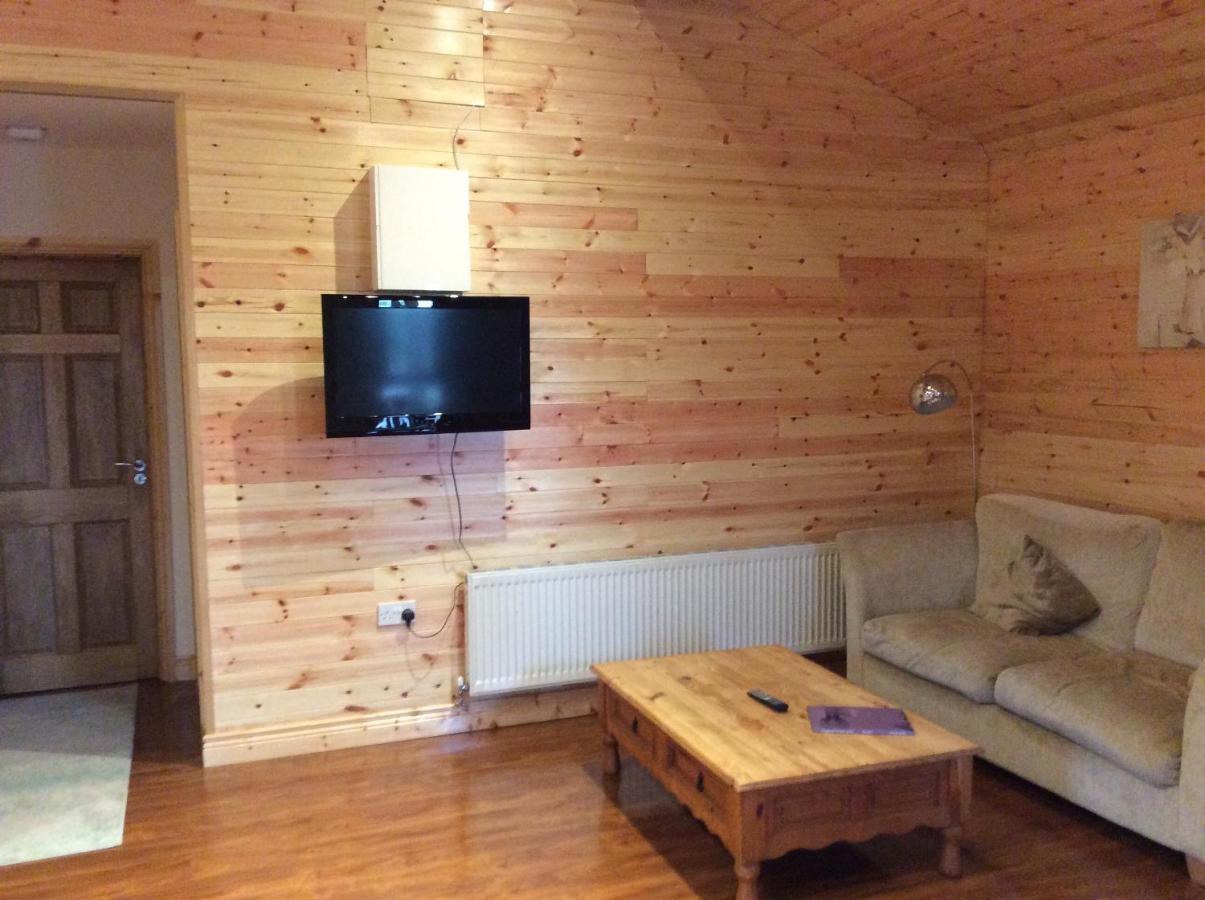 Butterfly Cabin Limerick Junction エクステリア 写真
